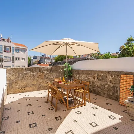 Host Wise - Elegant Colorful House W Private Terrace