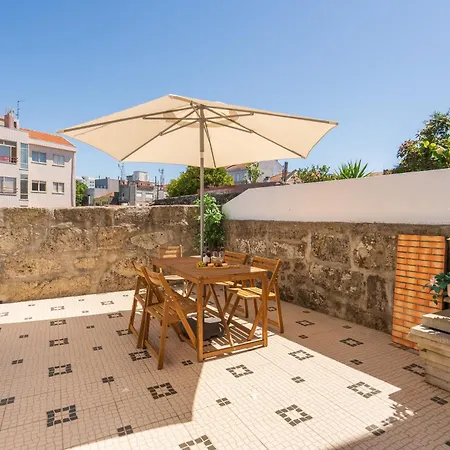 度假居 Host Wise - Elegant Colorful House W Private Terrace 波尔图